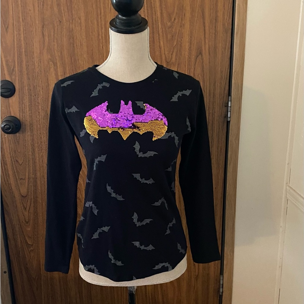 Girls Long Sleeve DC Comic Top with Sequin Batman Design sz XL
